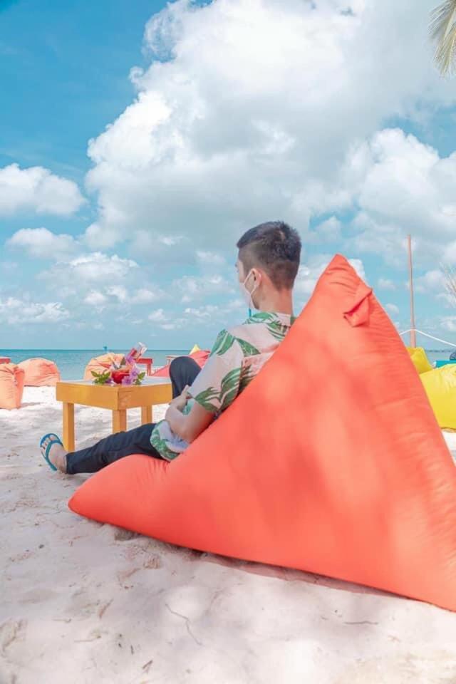 Victoria Phu Quoc Hotel Beachfront Night Market Buitenkant foto
